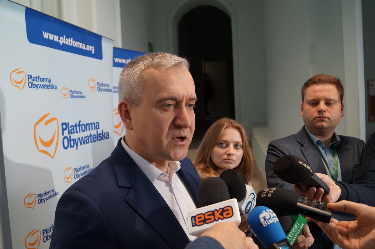 Poseł Platformy broni gminy Grabówka