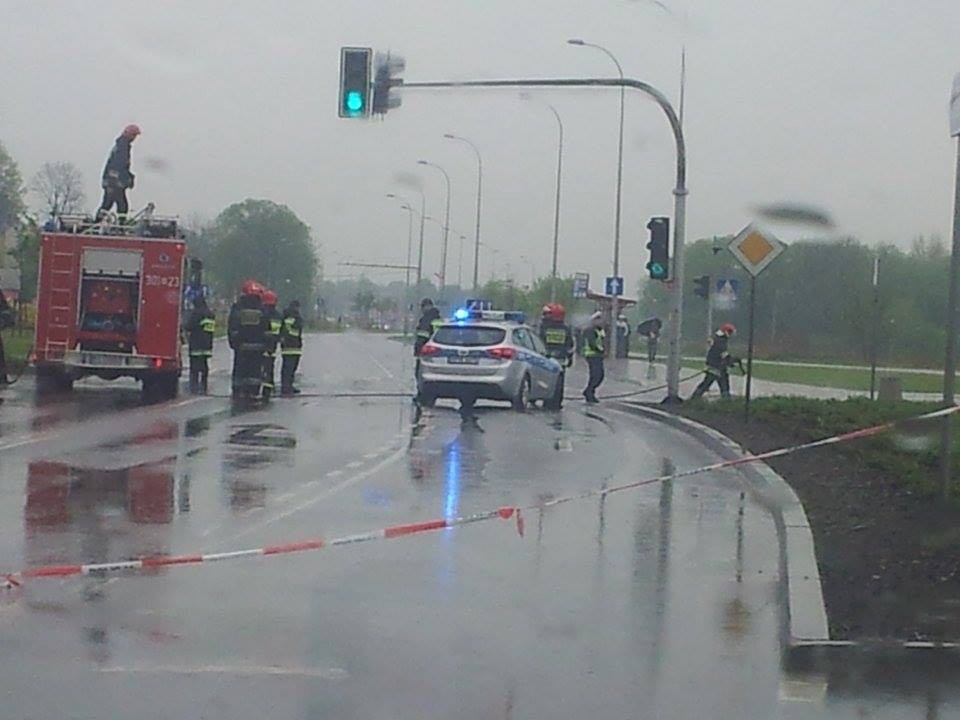 Wypadek na Branickiego – dwie osoby ranne