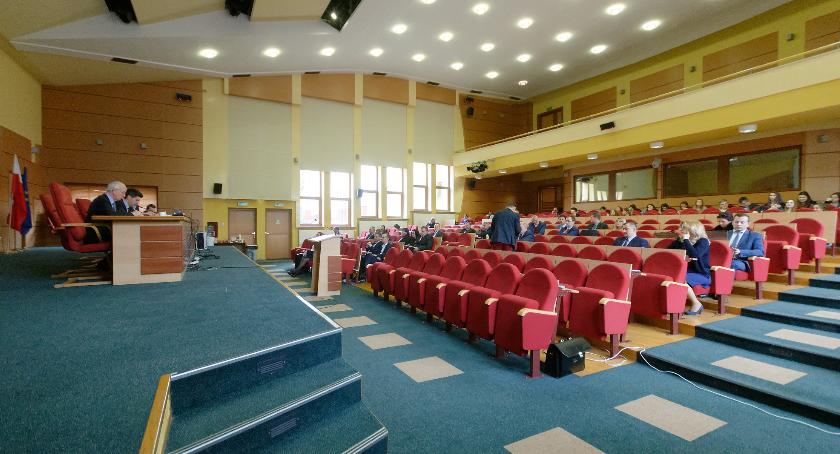 Nowe bilety, nowe plany, nowa współpraca. O tym będą debatować radni