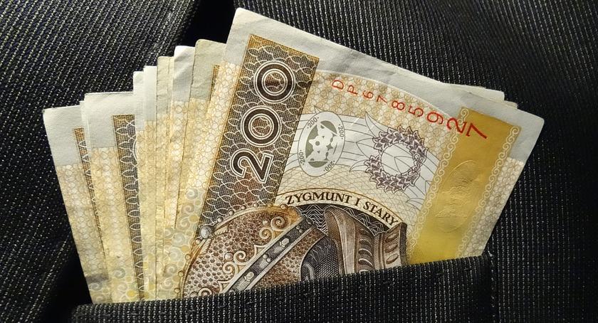 Co miesiąc wpłaty podlaskich przedsiębiorców liczone są w dziesiątkach milionów złotych