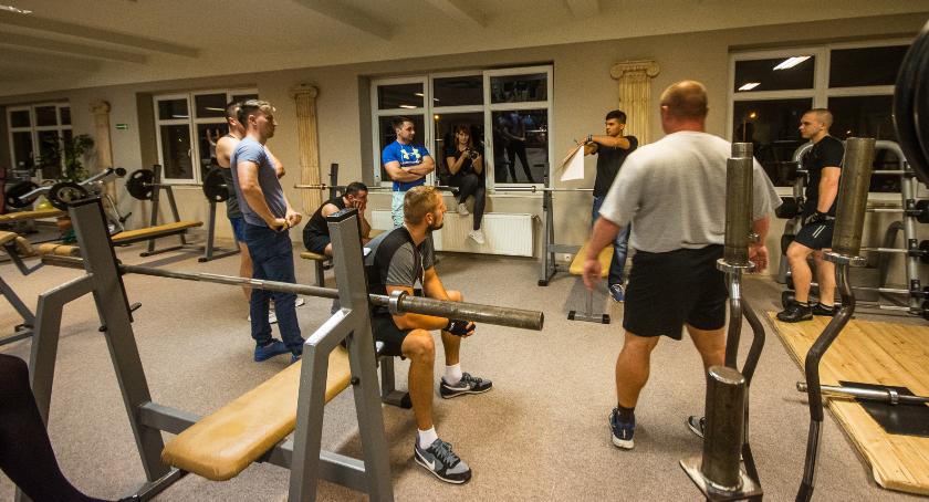 Tu Prawilny Trener: Siłownia/fitness w pigułce. Czyli know how bez ał... że boli