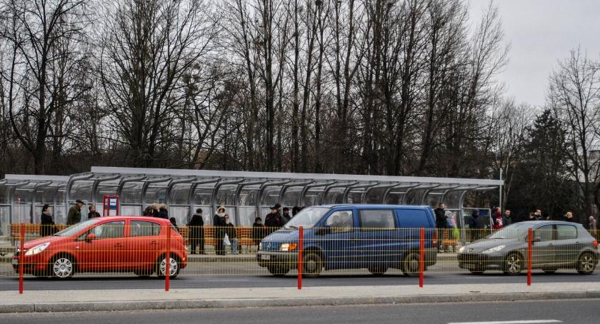 Rząd chce pieniędzy, zapłacą kierowcy