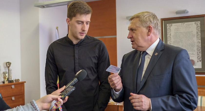 Taras jeden dzień był z polskim dowodem i trafił do reprezentacji narodowej