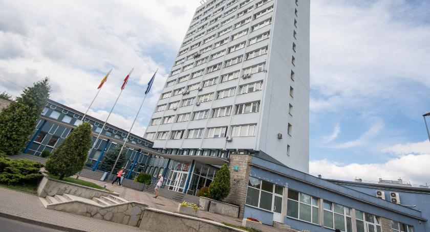Sondaż prezydencki na 101 procent. Badania czyli propaganda hipokryzji 