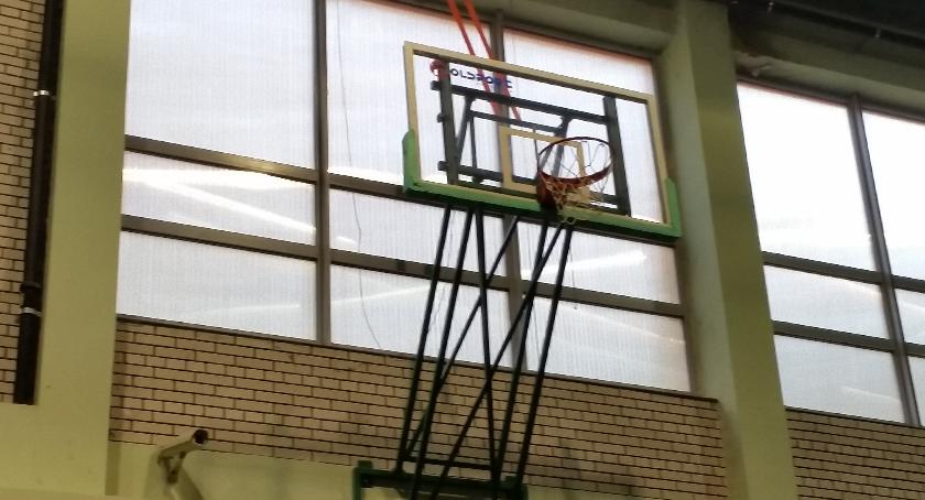 Żubry w tarapatach. W Katowicach nasi połamali rogi