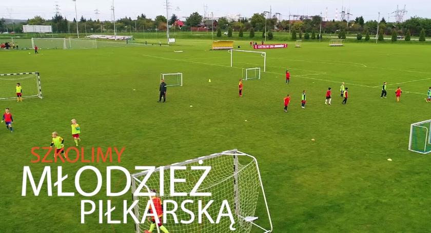 Pasjonaci przyglądają się z powietrza. Powstał filmik o MOSP