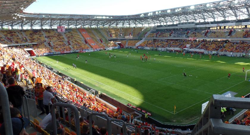 Jagiellonia bezbramkowo remisuje z Legią. Wyścig ślimaków o mistrzostwo Polski