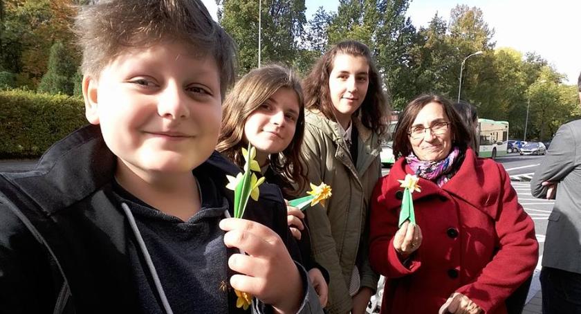 Szkolni wolontariusze w akcji Pola nadziei