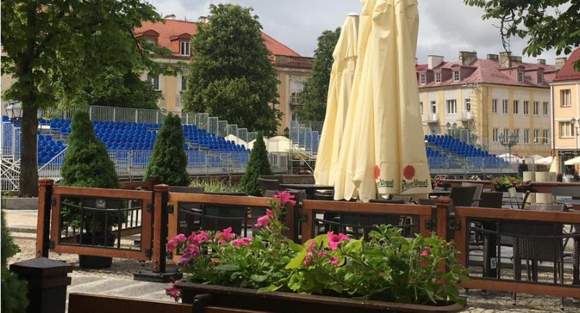Trybuny rozstawione, ale meczu nie obejrzymy