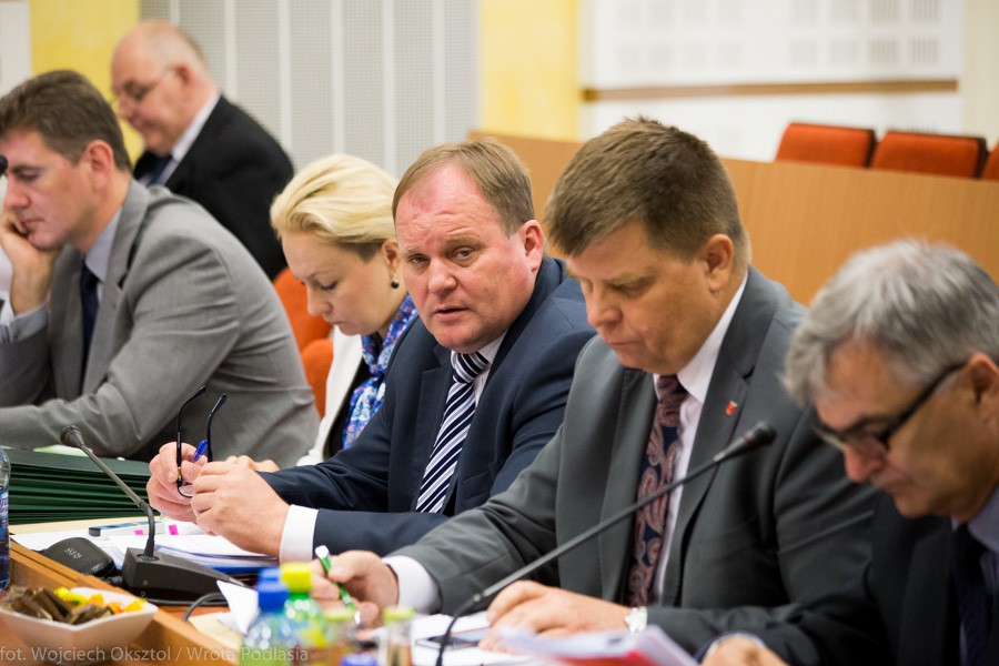 Samorząd województwa z absolutorium