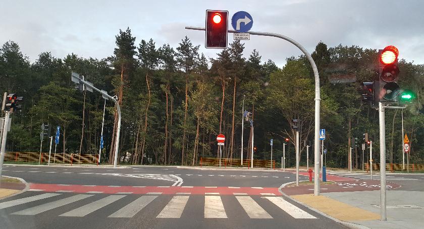 Żeby skręcić w lewo, trzeba skręcić w prawo. Czyli kolejne absurdy drogowe na Wiosennej