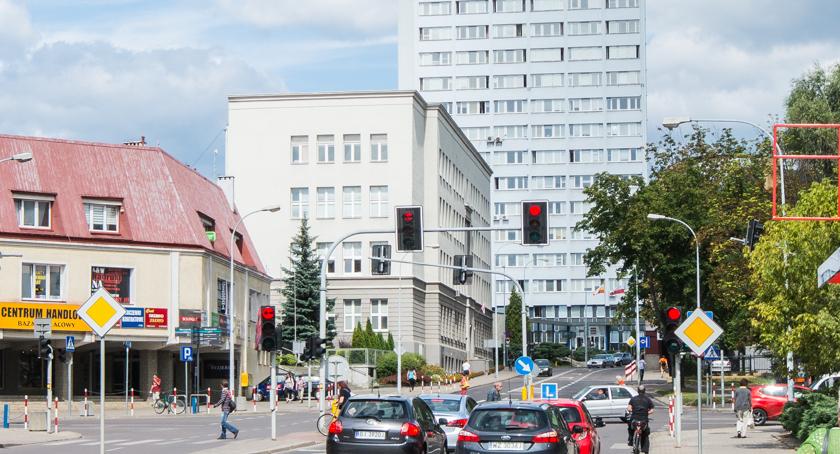 Monolit straconych szans, czyli pomnik czegoś, czego nie ma