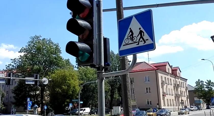 Znikające strzałki do prawoskrętów