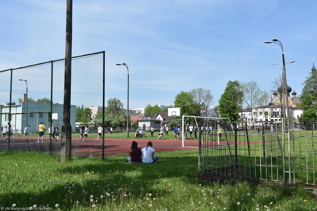 Konkurs na letnie obozy sportowe: Sport z TPD i dzielenie biedą
