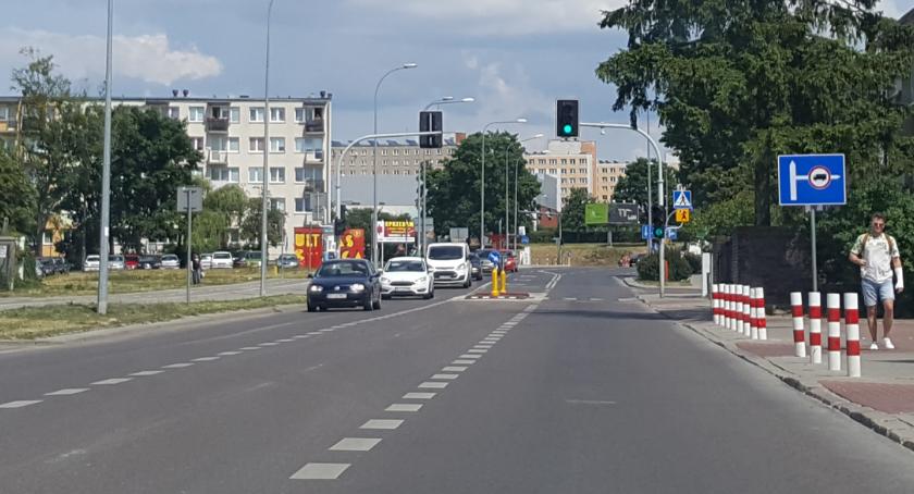 Lato w aucie: jak przeżyć upał, dotrzeć do celu i być zdrowym