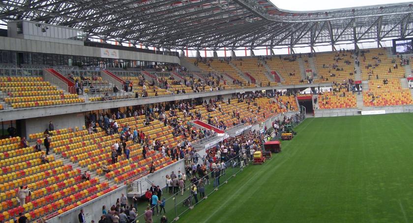 Żółto-czerwone szczęście w doliczonym czasie 