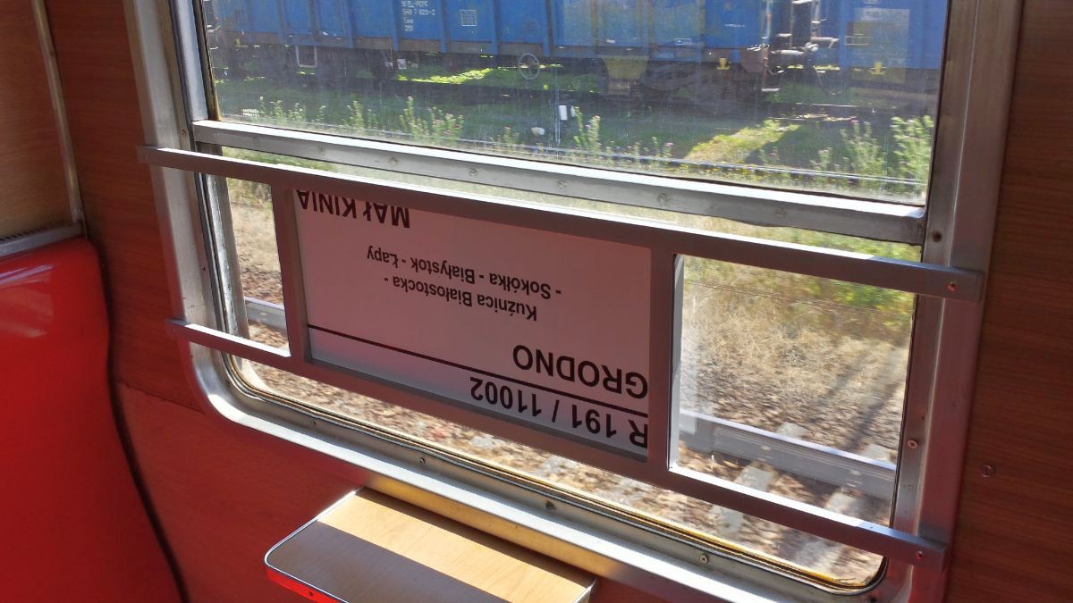 Okno w pociągu? A po co?