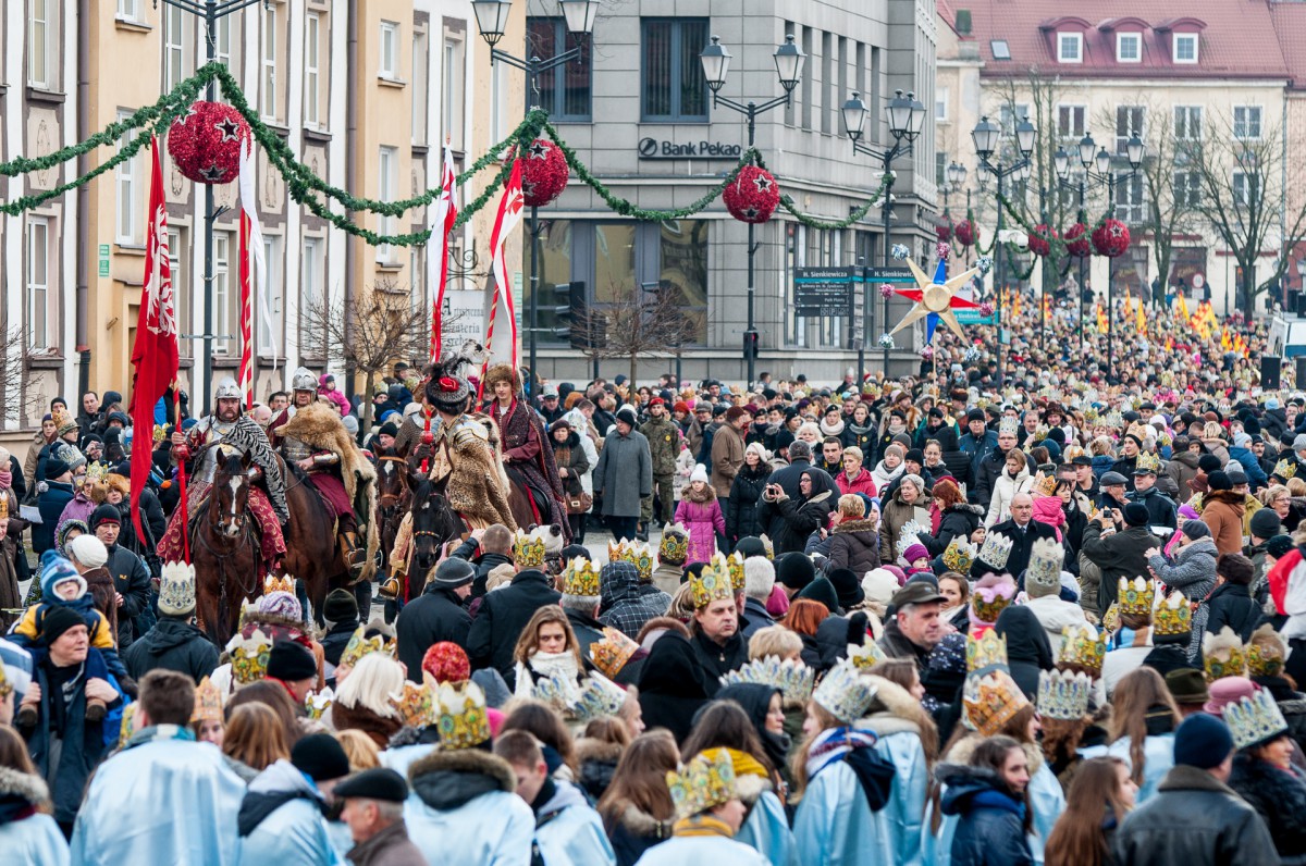 Trzej Królowie przeszli ulicami miasta