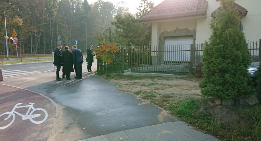 Ani wjechać, ani wyjechać. Absurd drogowy w pełnej okazałości