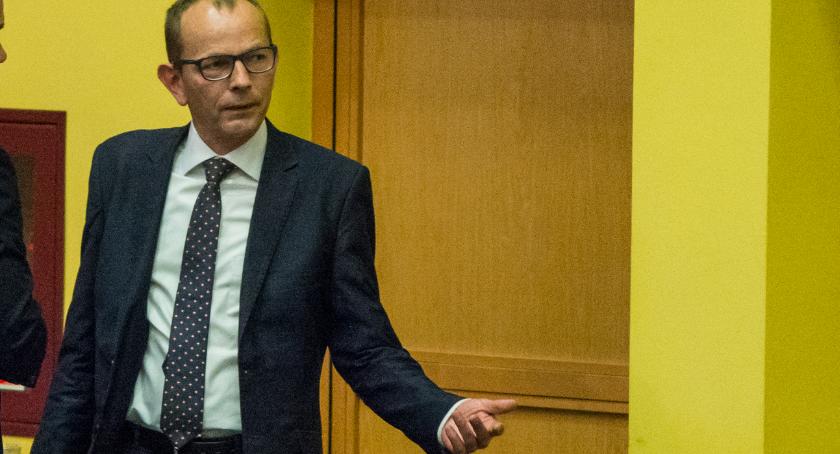 Wyborcy głosowali na Nikitorowicza, wybrali Dworzańskiego