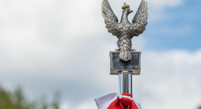Taka gmina: Podzieleni Niepodległością