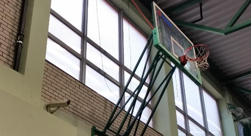 Pierwsza wpadka Żubrów 