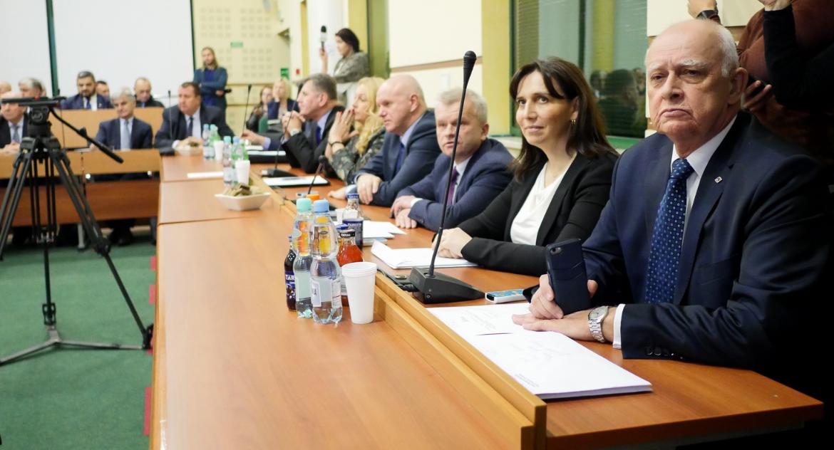 Pecunia non olet, czyli Koalicja trwa i trwa mać!