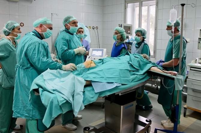 Otwarcie bloku z siedmioma salami operacyjnymi w Śniadeckim