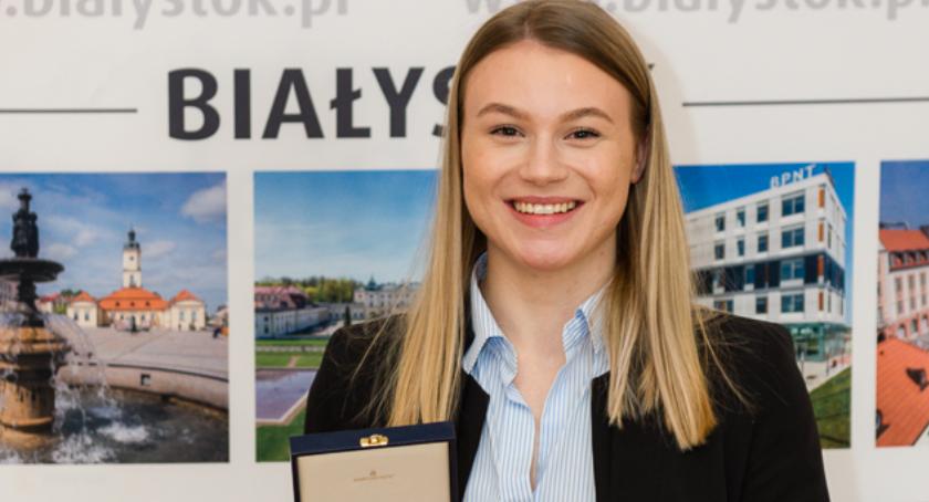 Maliszewska pokazuje klasę 