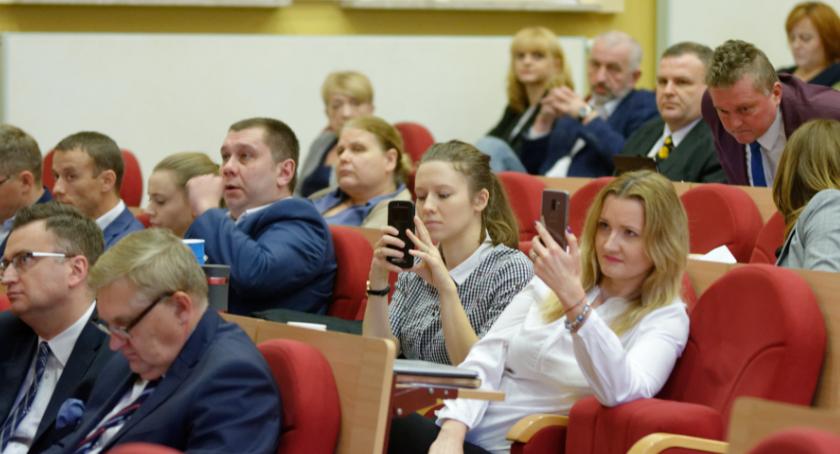 Radni Koalicji Obywatelskiej pogwałcili Europejską Kartę Samorządu