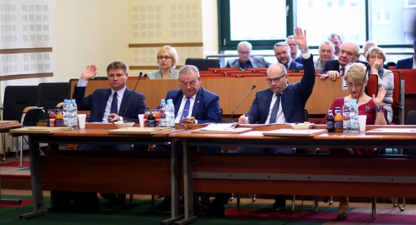 Budżet, stanowisko w sprawie mowy nienawiści oraz inicjatywa obywatelska – przyjęte przez Sejmik
