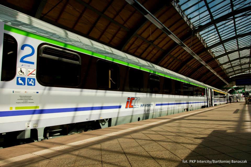 Podróż w dobrej cenie z PKP Intercity. Nowy cennik w pociągach TLK i IC