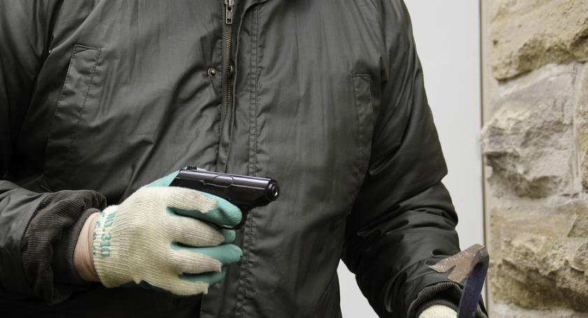 Obywatel Gie Żet: Czy mieć pistolet?