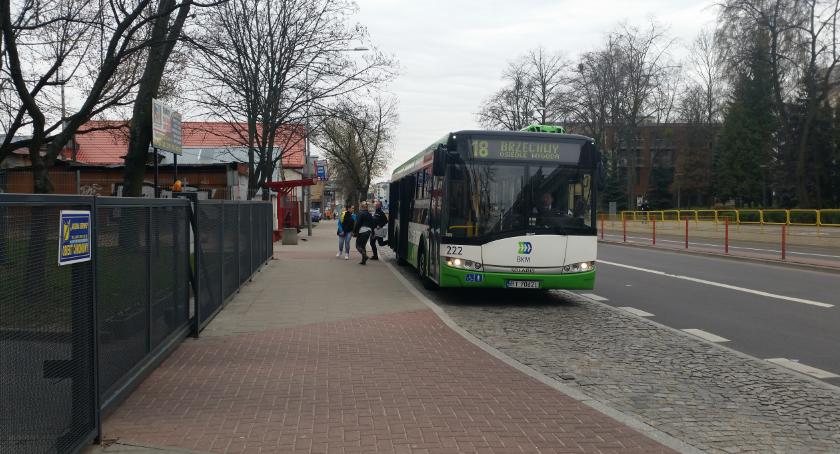 Jazda na gapę – dreszczyk emocji czy zbyt drogie bilety?