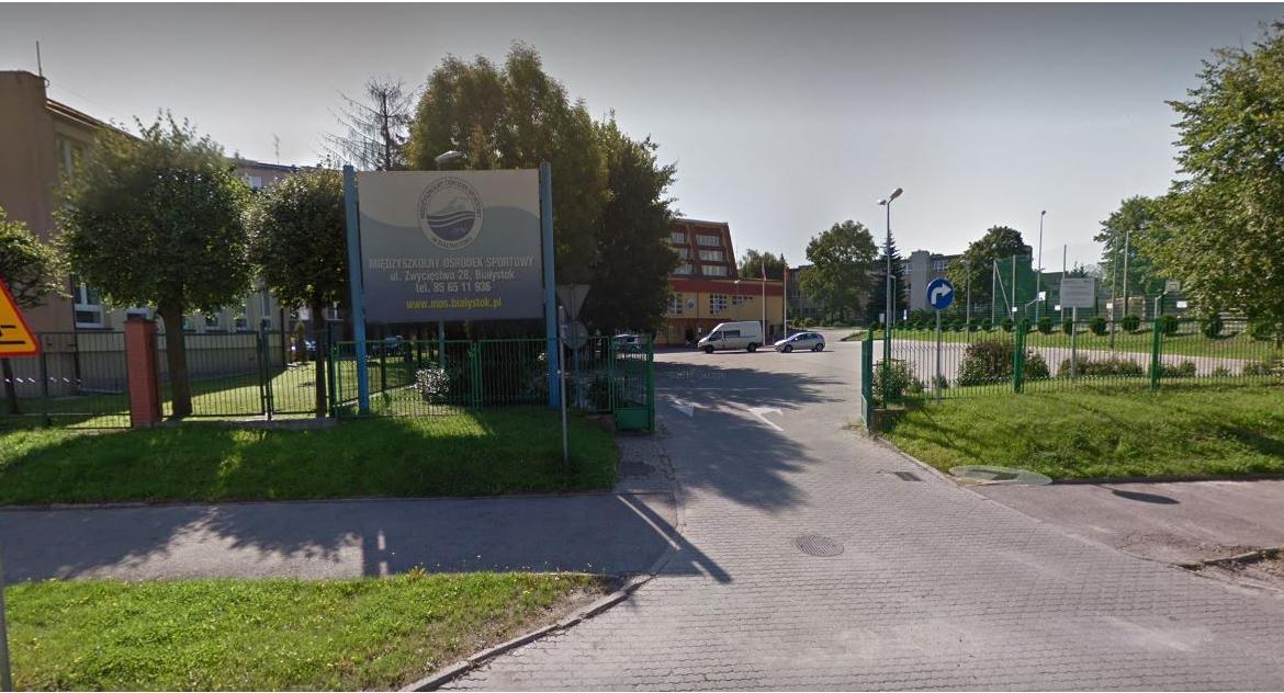 Basen na „mleczaku” był dochodowy. Szast, prast i nie jest!