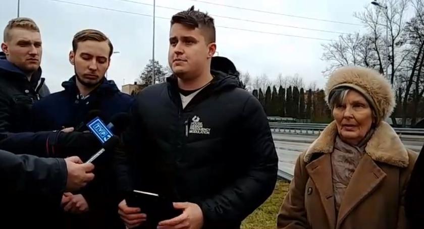 Klub Gazety Polskiej: Tylko mentalni stalinowcy są w stanie opluwać pamięć oficera wojska polskiego