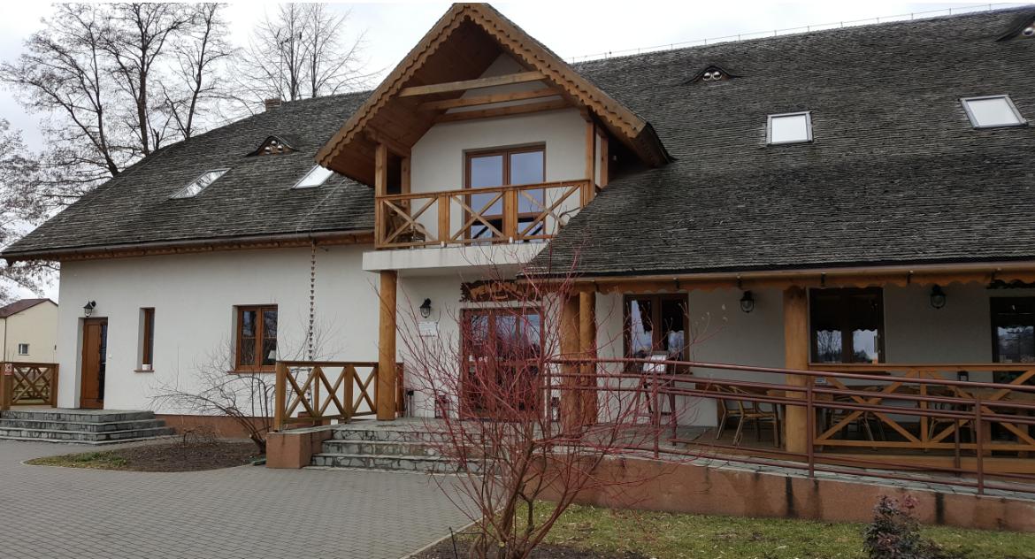 Kulinarny odjazd: W Bajdarce drzwi restauracyjne otwiera się wiosłem