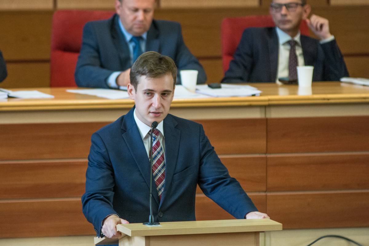 Czy Prezydent zadławi się wuzetką?