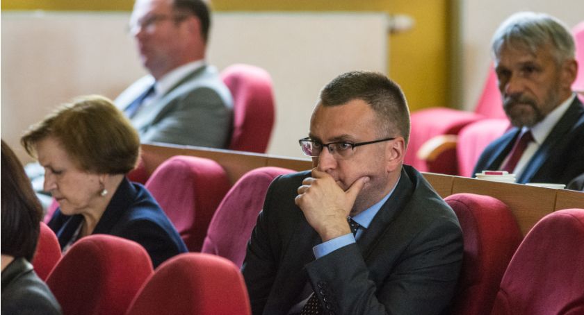 Przeciwni podwyżkom w oświacie byli wszyscy radni Komitetu Truskolaskiego