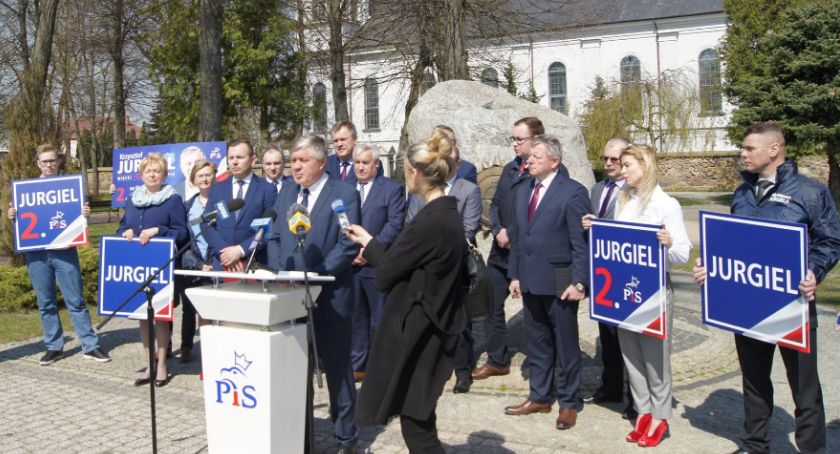 Krzysztof Jurgiel zaczął kampanię wyborczą w środku Europy
