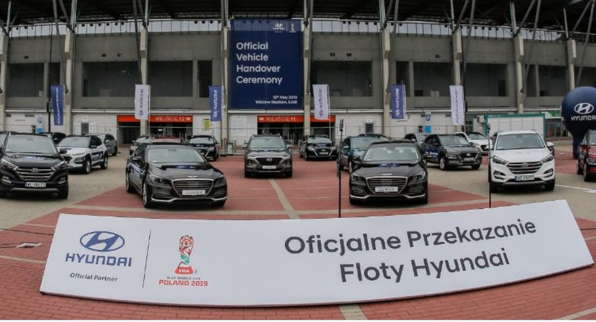 Hyundai wspiera mistrzostwa świata. Na potrzeby turnieju przekaże ponad 100 samochodów