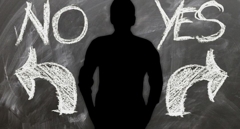 Tęczowy Białystok pyta jedynki o marsz równości. Odpowiedzi nie dziwią, odzew taki sobie