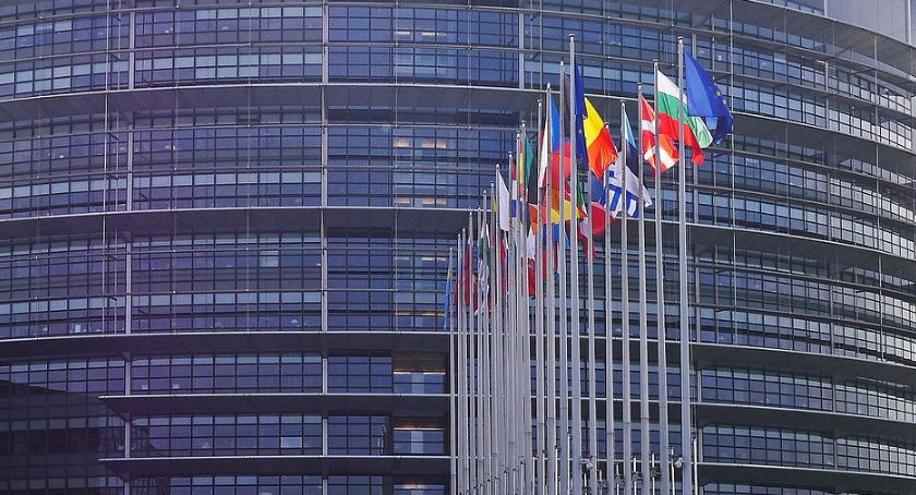 Obywatel Gie Żet: Kandydaci do Parlamentu Europejskiego powinni znać języki – czy znają?