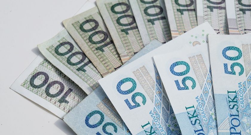 Trzynastki otrzymali juz wszyscy podlascy emeryci