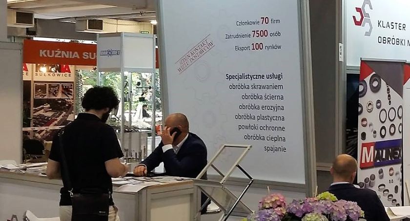 Nikt nie jeździ na targi, by tylko porozdawać ulotki. Tu trzeba aktywnie poszukiwać kontrahentów