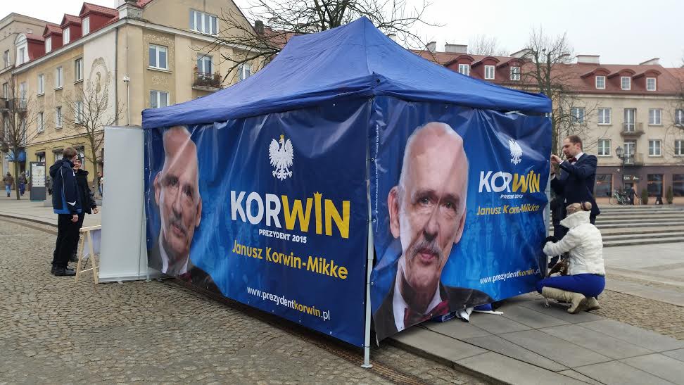Prawilny namiot stanął na Suraskiej