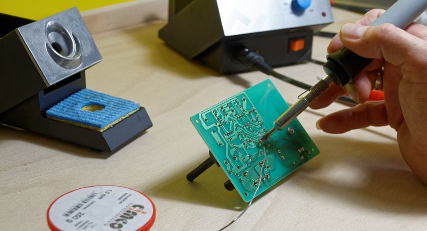 Zajmujesz się serwisowaniem zaawansowanej elektroniki? W takim razie potrzebujesz pasty lutowniczej wysokiej jakości!