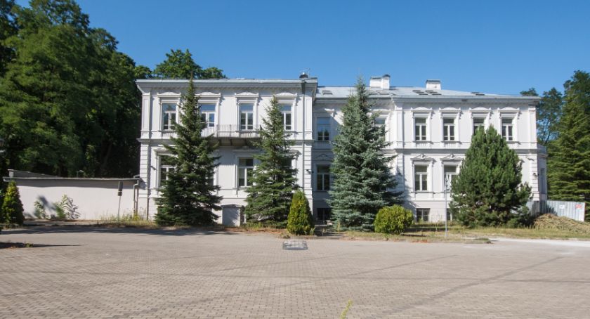 Zabytkowy pałac na Dojlidach zlicytuje komornik
