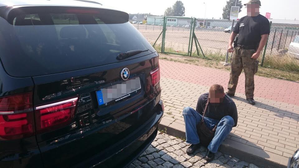 Uciekające, bo kradzione BMW X5