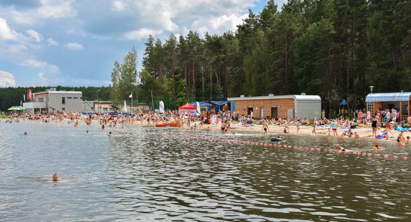 Koniec zakazu. Plaża Dojlidy znów otwarta dla amatorów pływania
